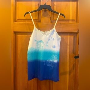 Energie brand women’s tank top in size Large.